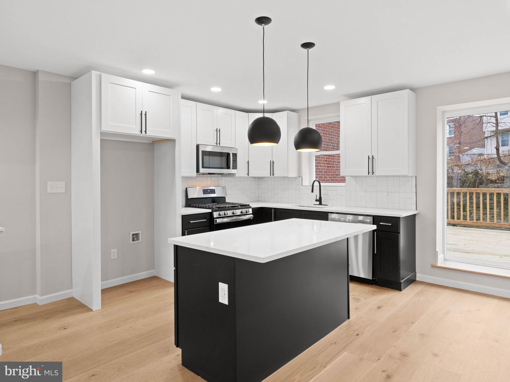 WEST OAK LANE - Residential