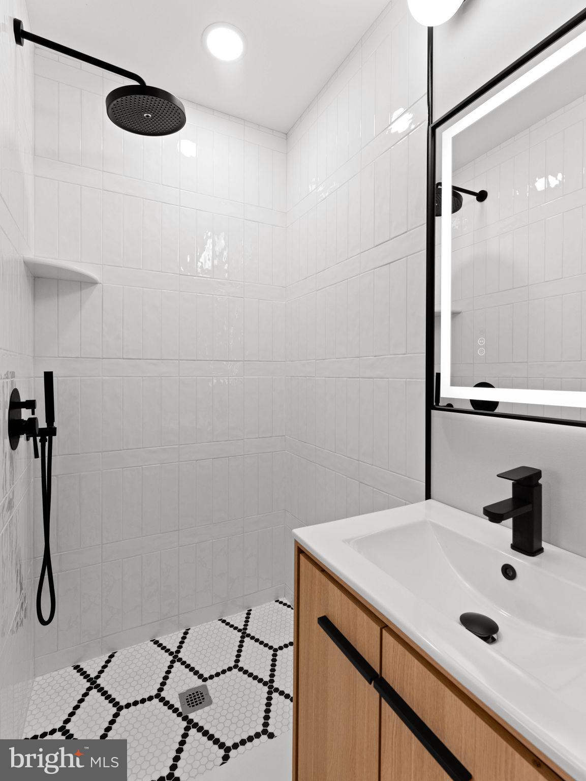 WEST OAK LANE - Residential