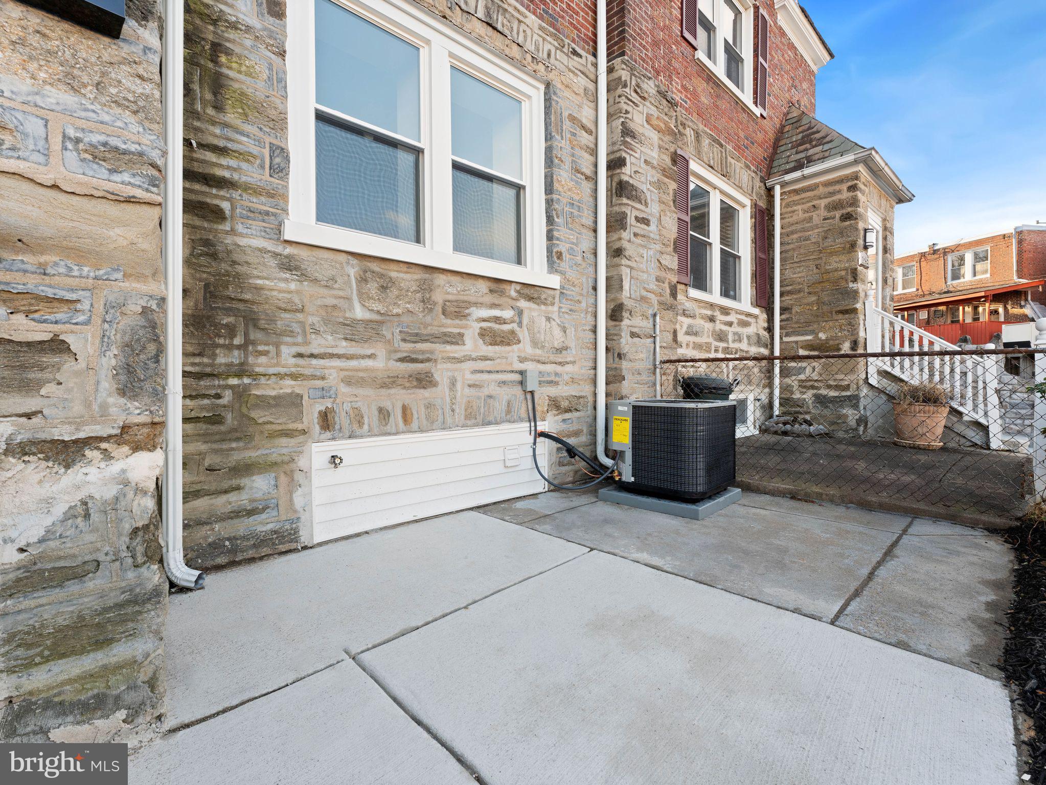 WEST OAK LANE - Residential