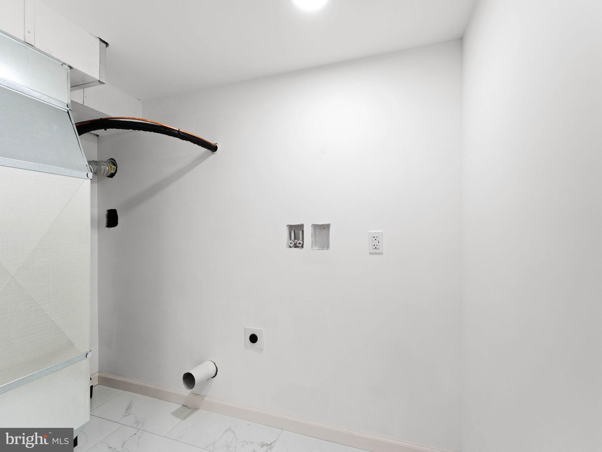 WEST OAK LANE - Residential