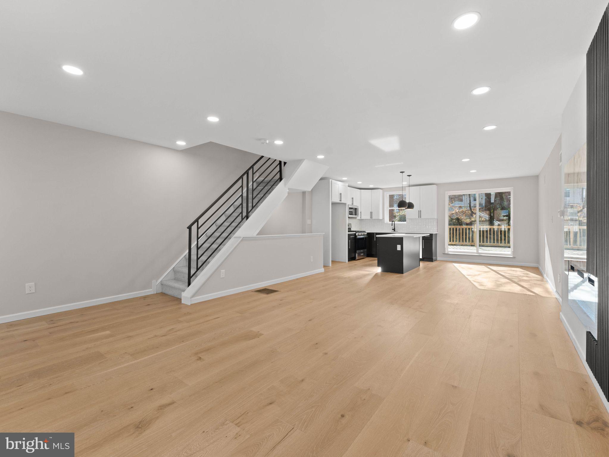 WEST OAK LANE - Residential