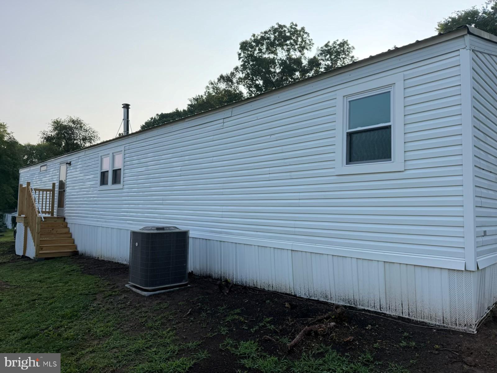 309 POPLAR LANE