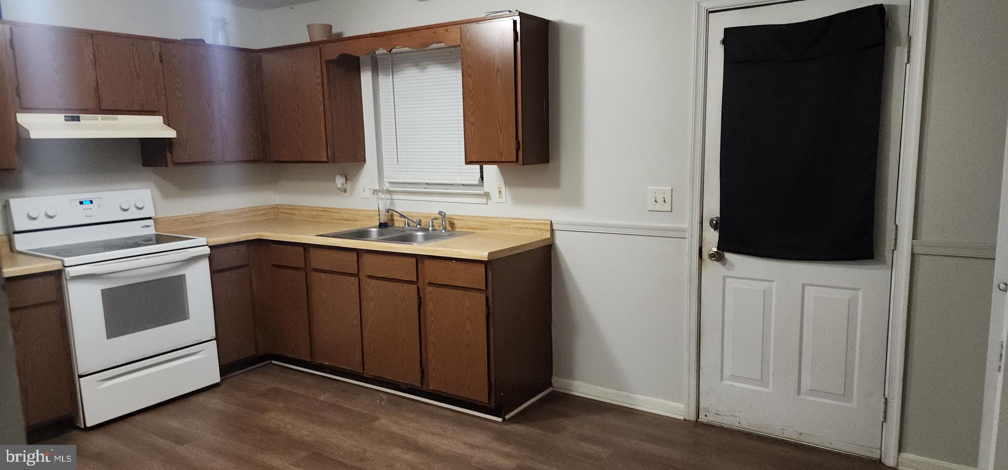 BROOKLAND HEIGHTS - Residential Lease