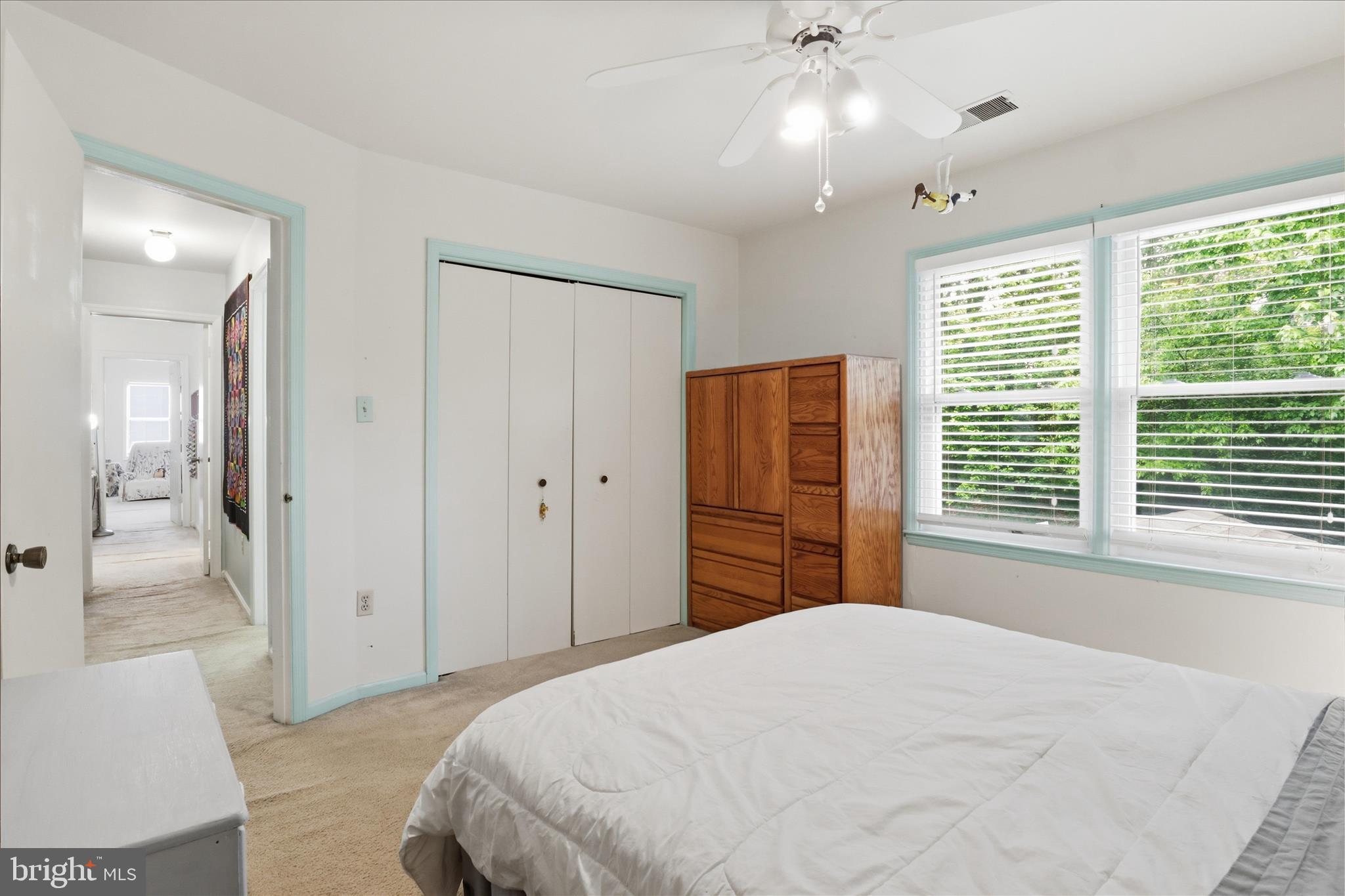 SIGNAL HILL - Residential