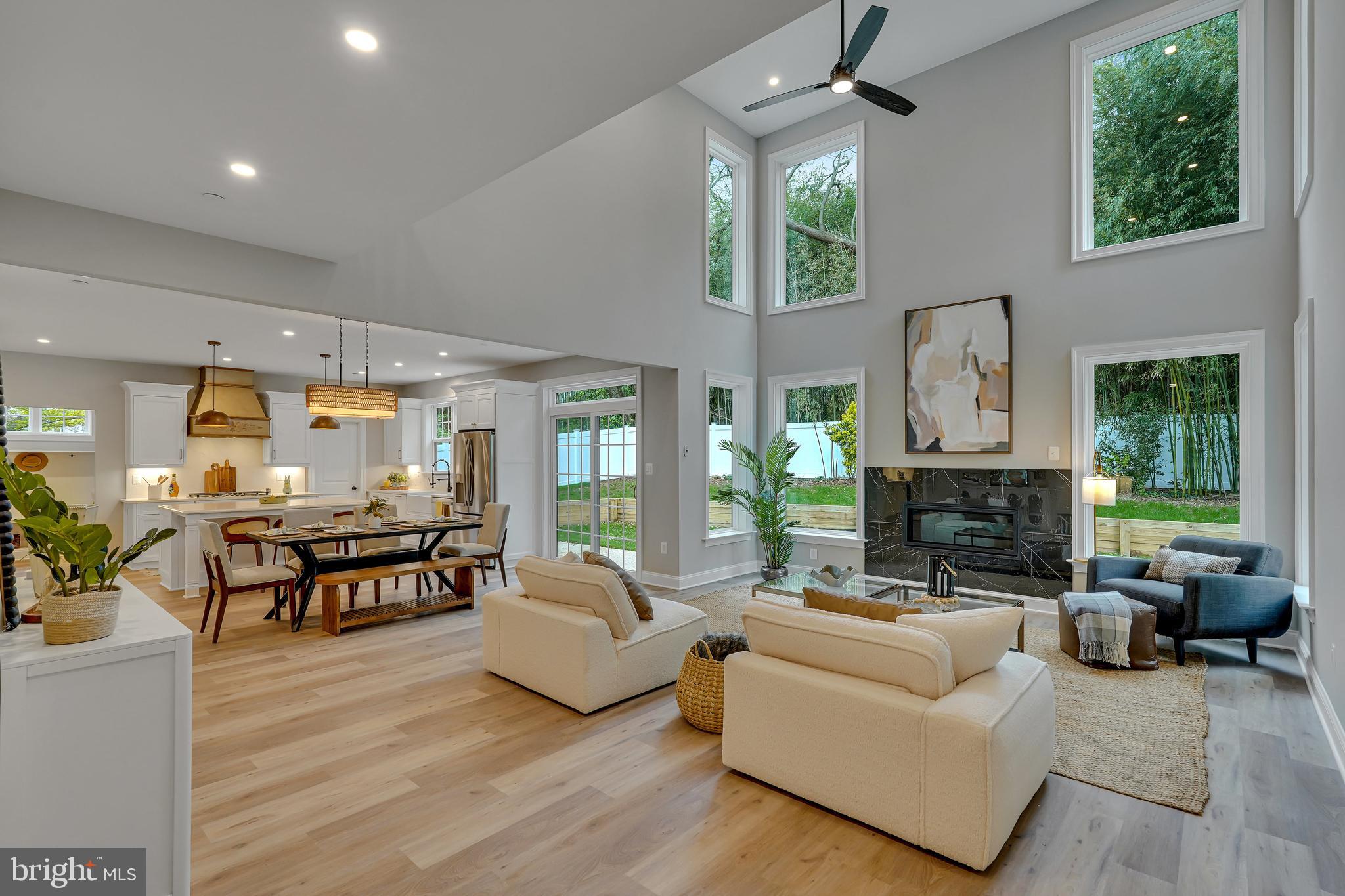 KENSINGTON - Residential