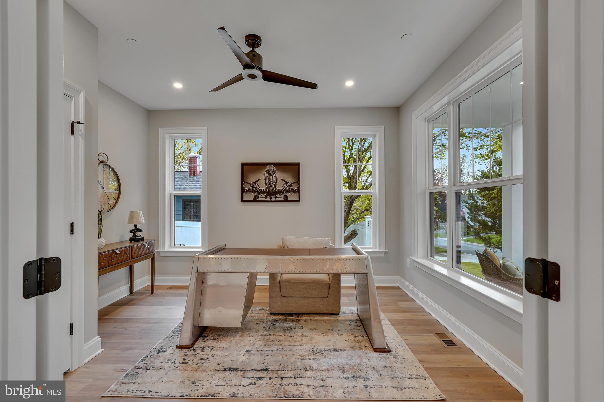 KENSINGTON - Residential