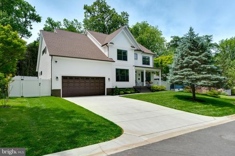 11210 VALLEY VIEW AVENUE KENSINGTON MD 20895