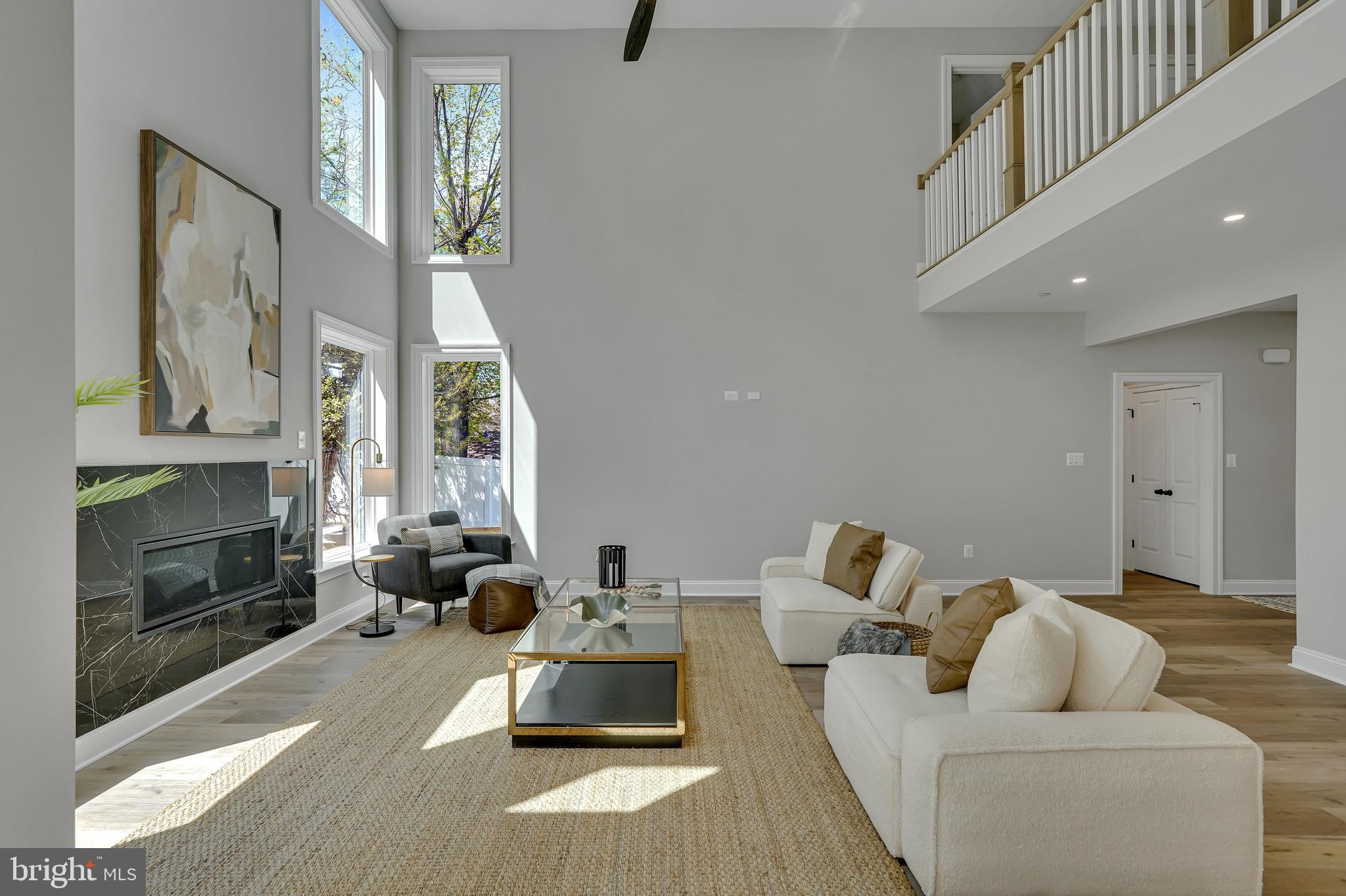 KENSINGTON - Residential