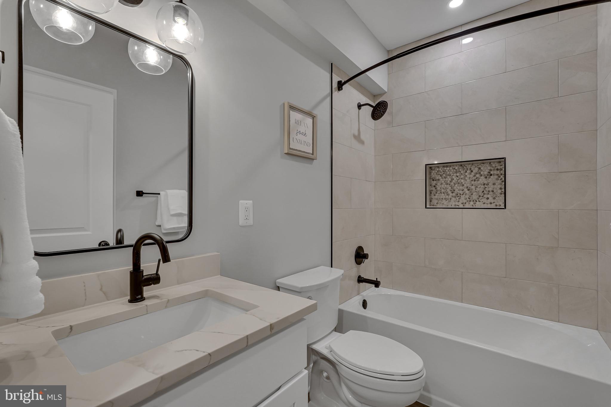 KENSINGTON - Residential