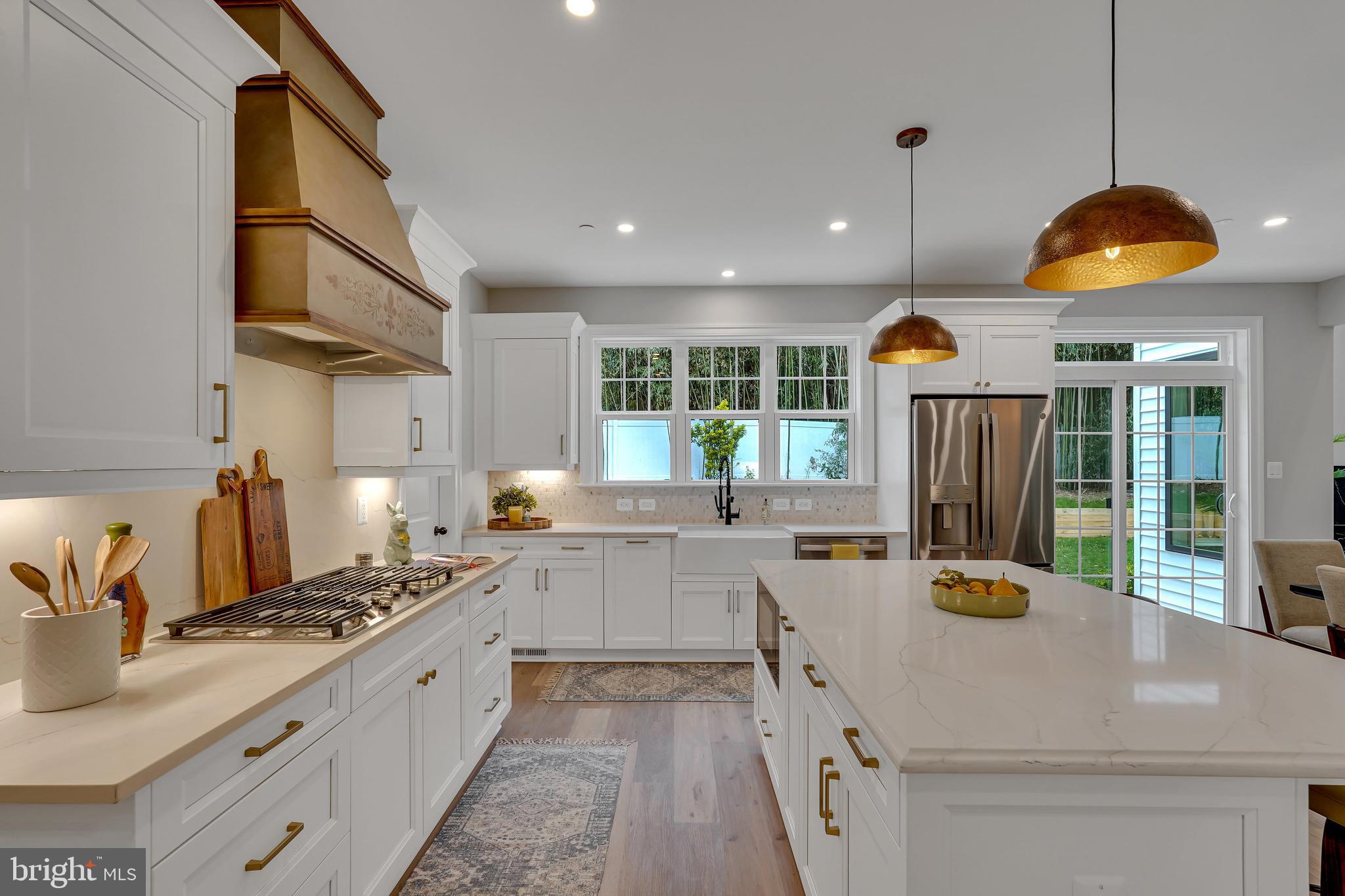 KENSINGTON - Residential