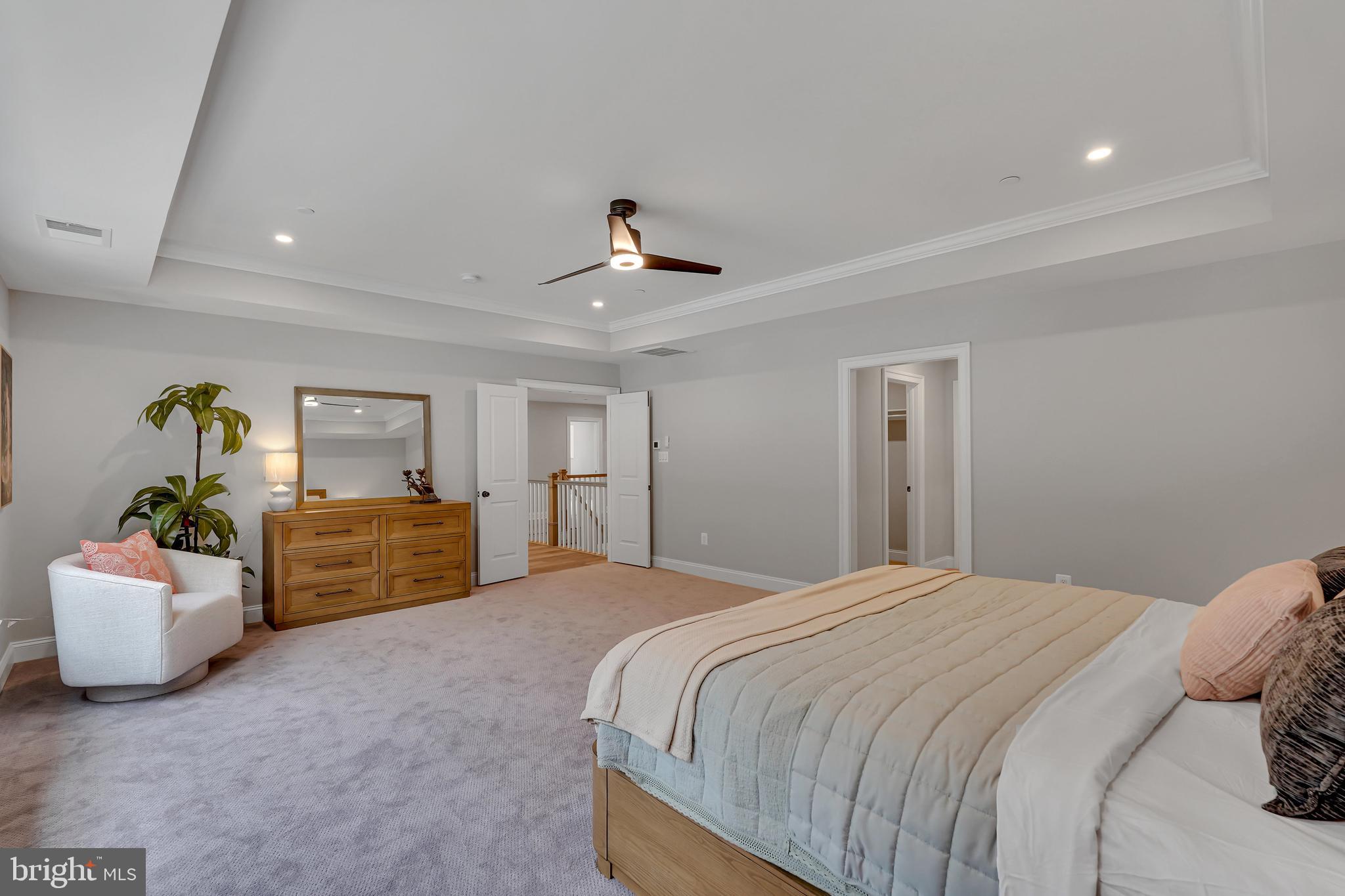 KENSINGTON - Residential