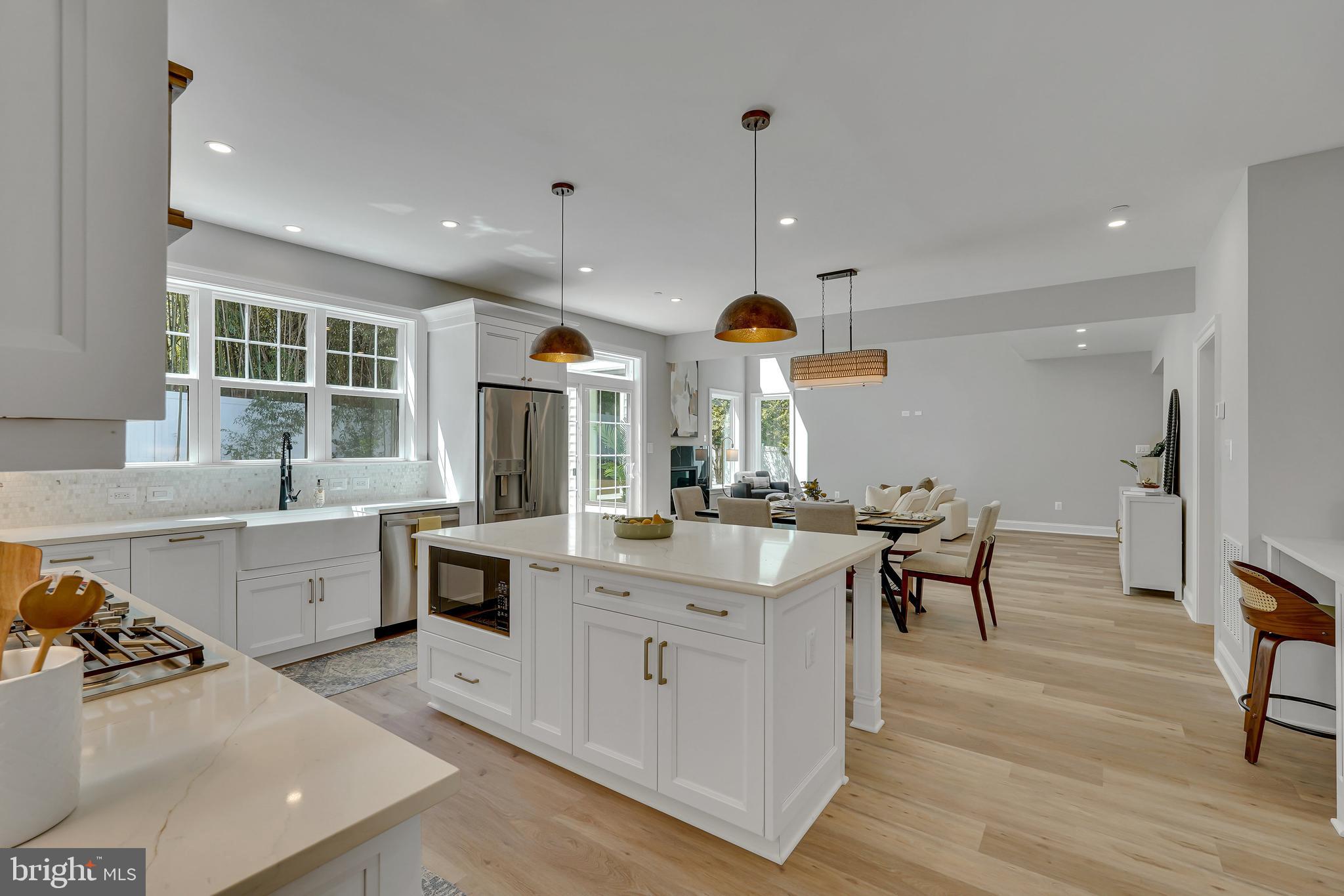 KENSINGTON - Residential