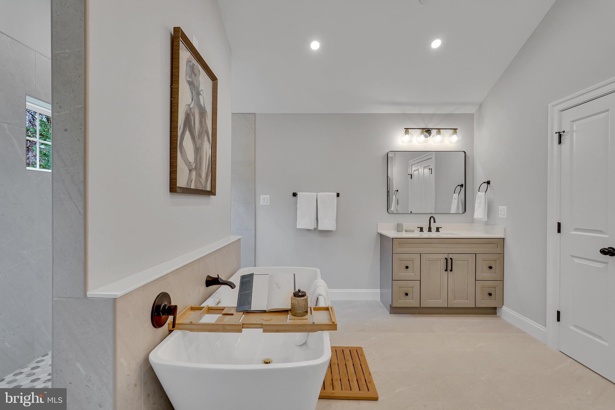 KENSINGTON - Residential