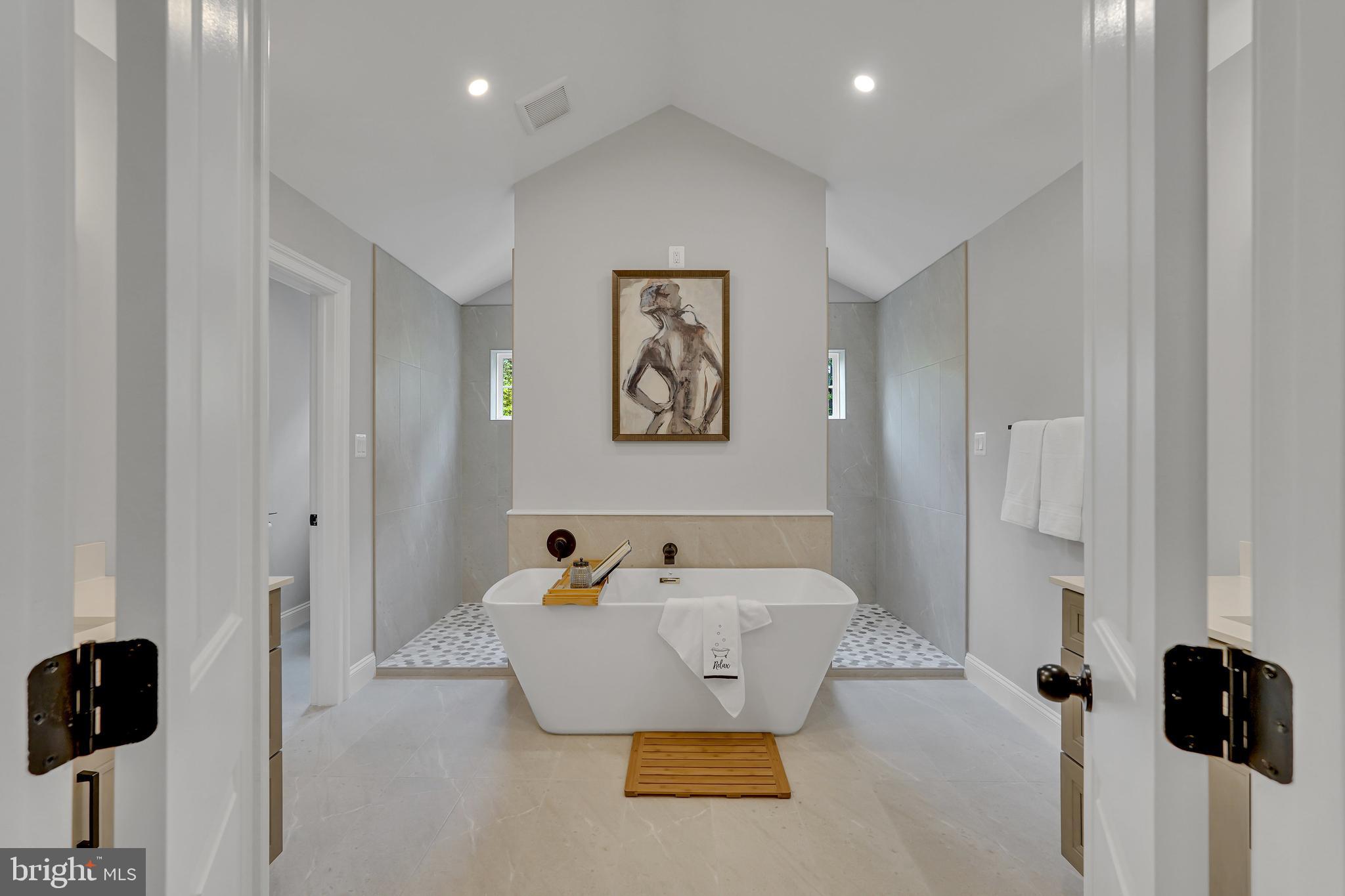 KENSINGTON - Residential