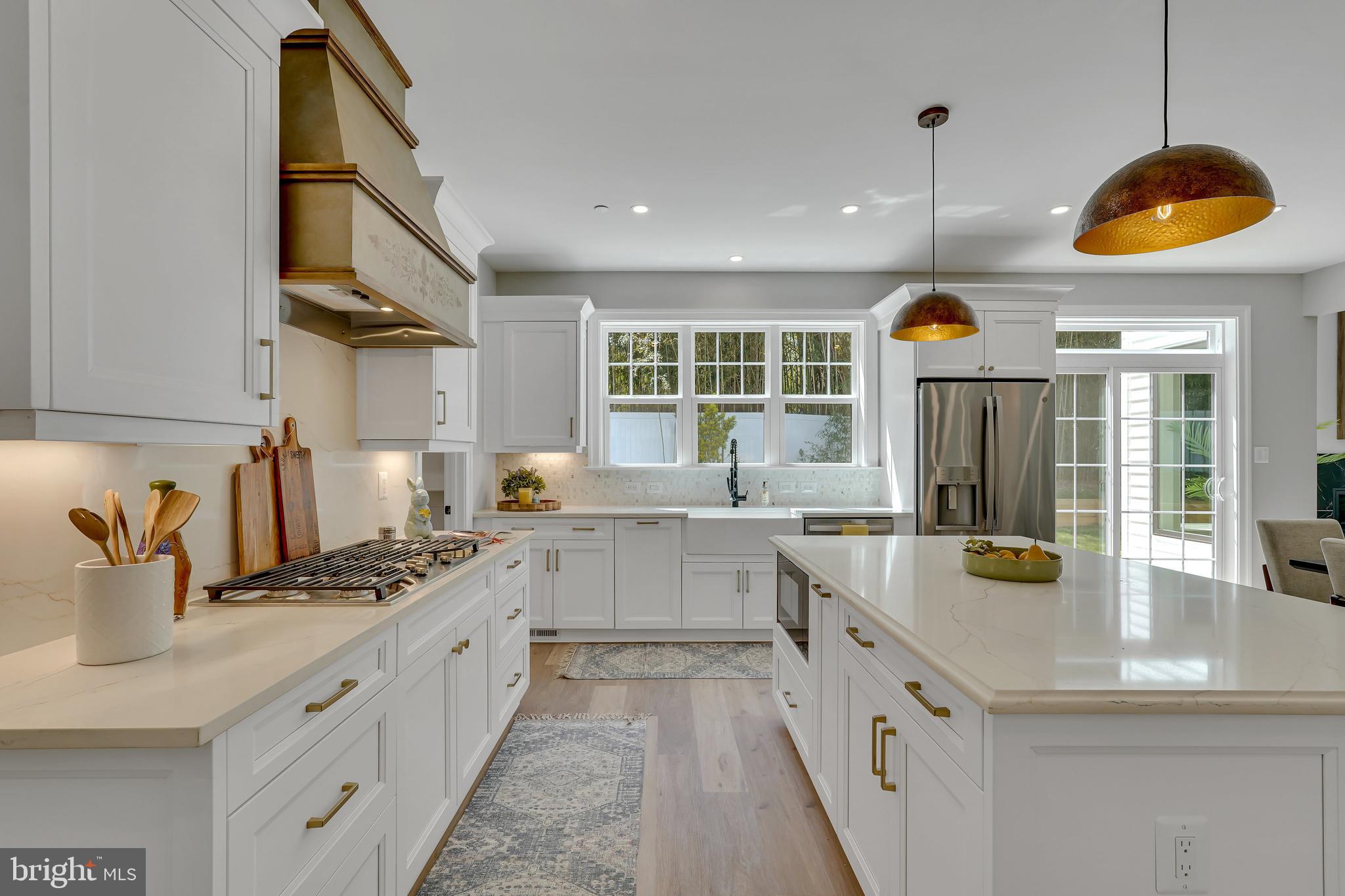 KENSINGTON - Residential