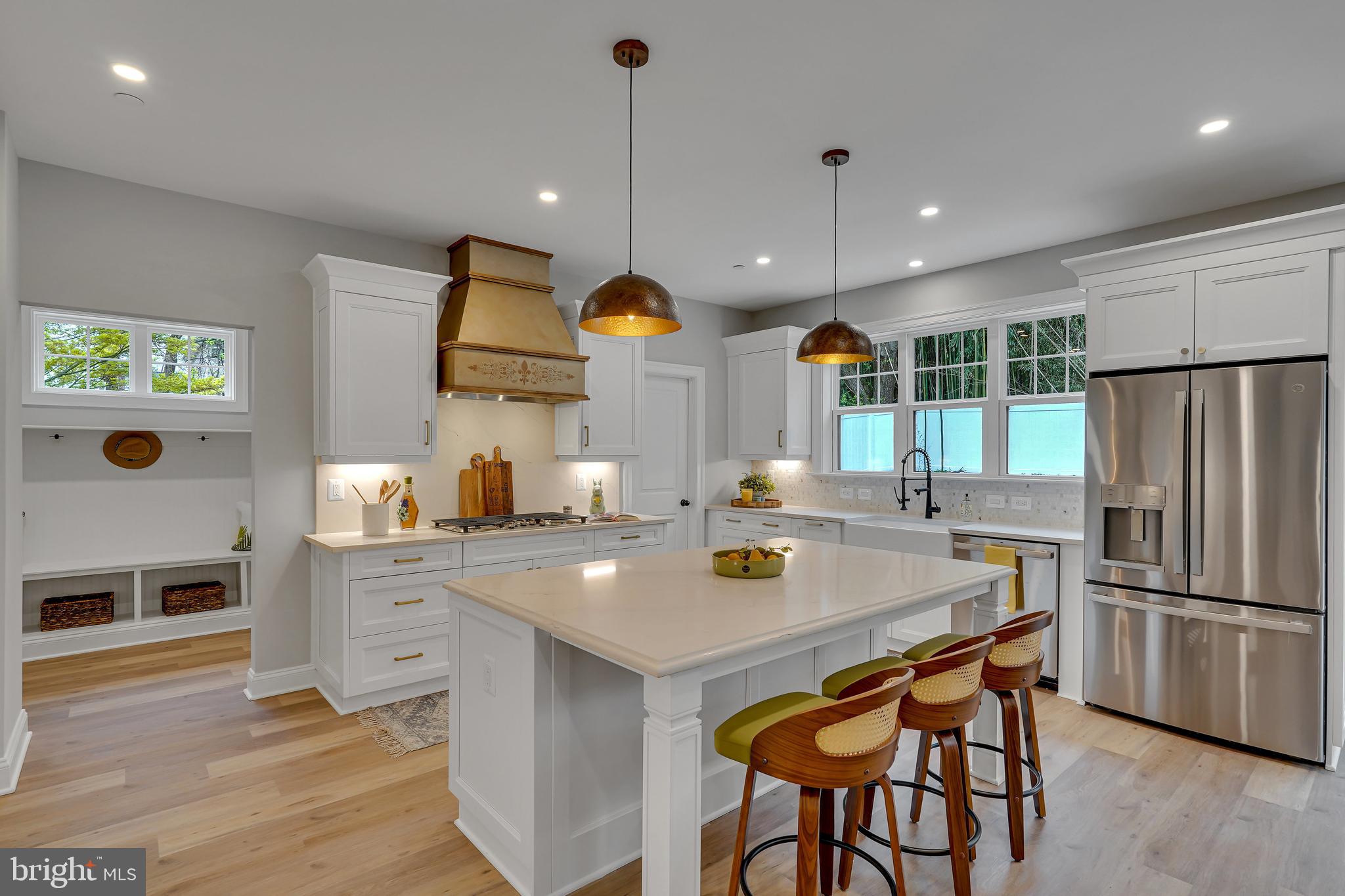 KENSINGTON - Residential