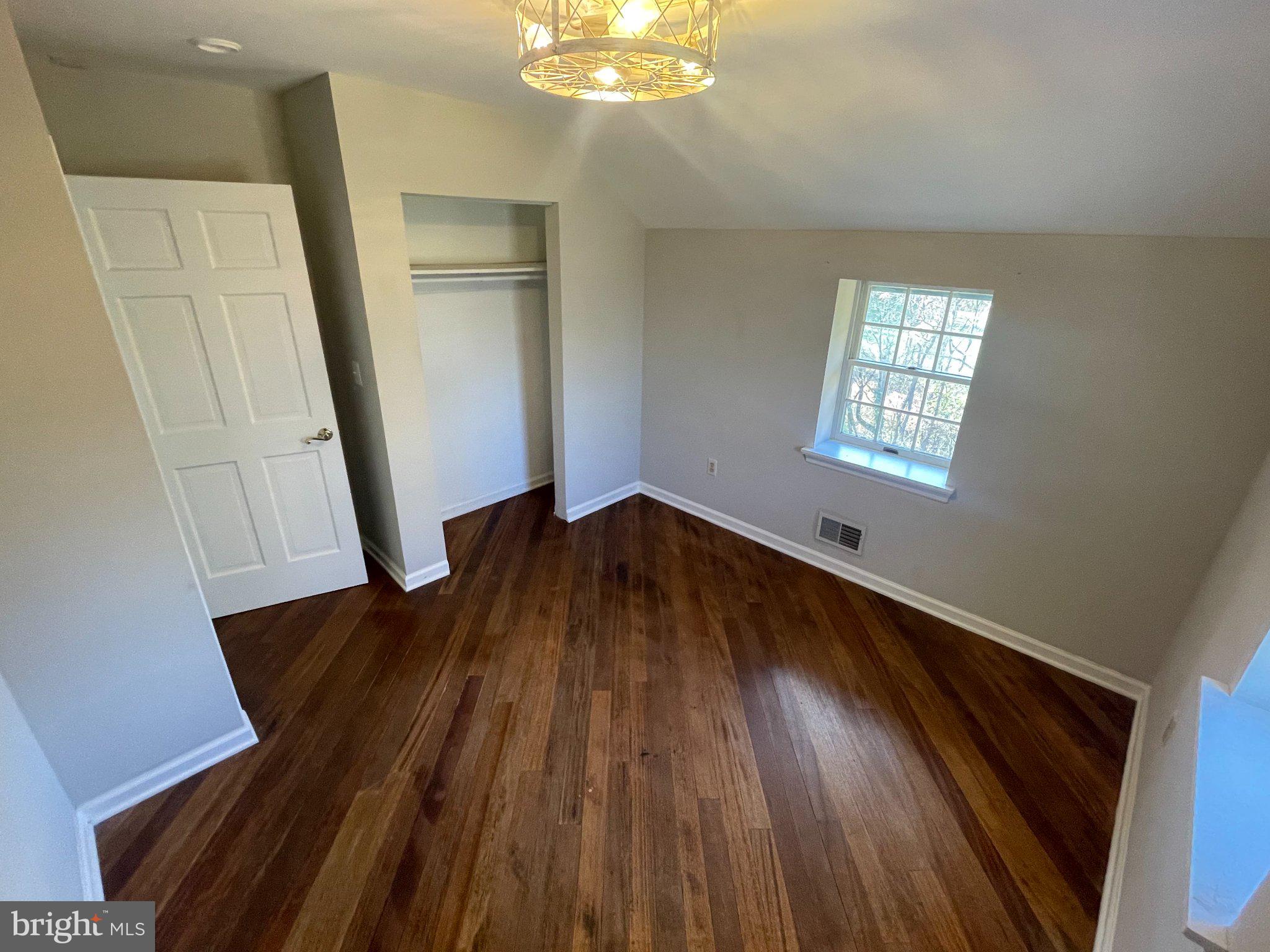 3415 GERMANTOWN PIKE BARN