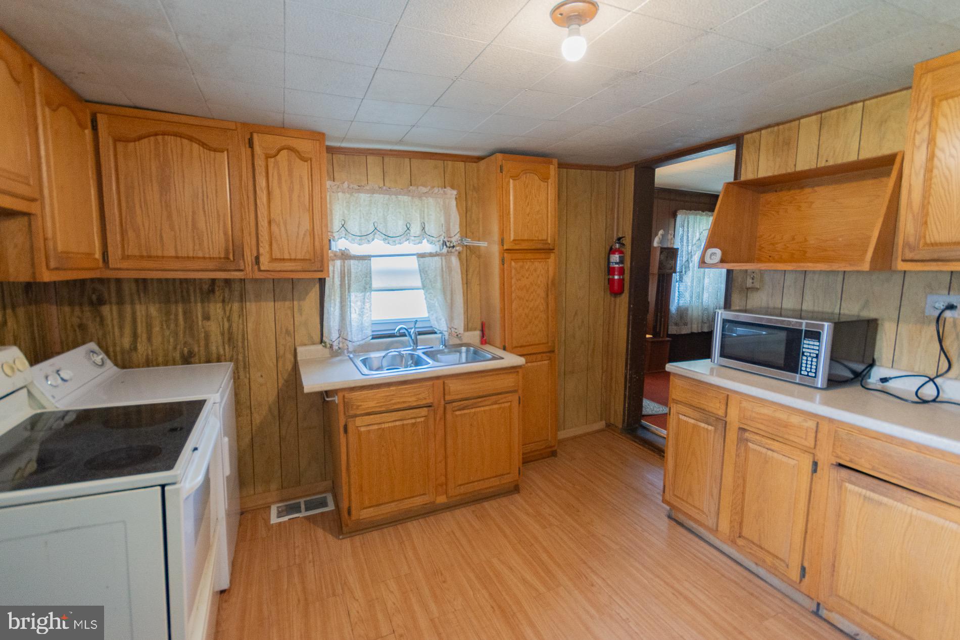 HISTORIC CHARLES TOWN - Residential