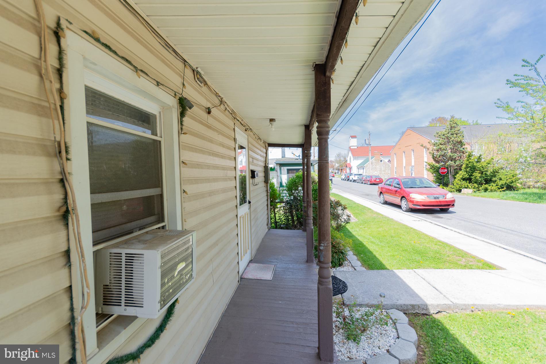 HISTORIC CHARLES TOWN - Residential