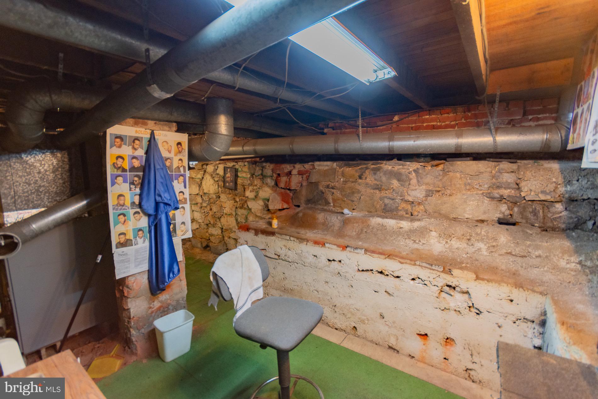 HISTORIC CHARLES TOWN - Residential