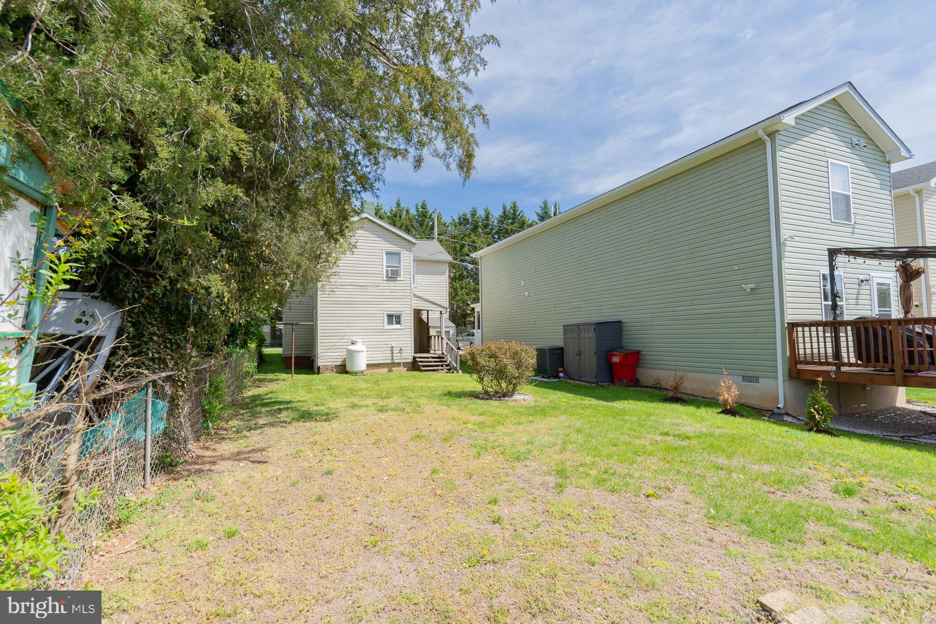 HISTORIC CHARLES TOWN - Residential