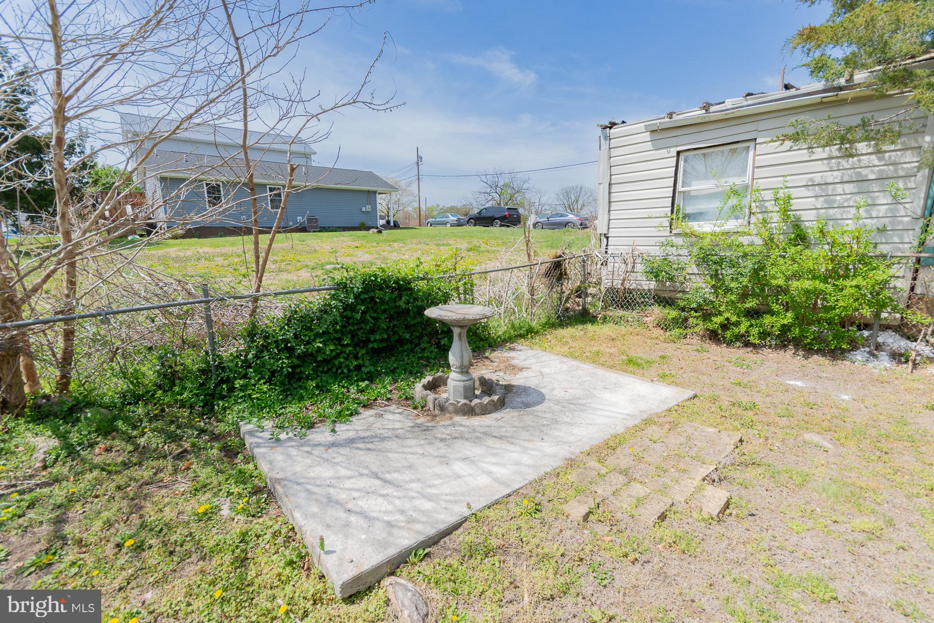 HISTORIC CHARLES TOWN - Residential