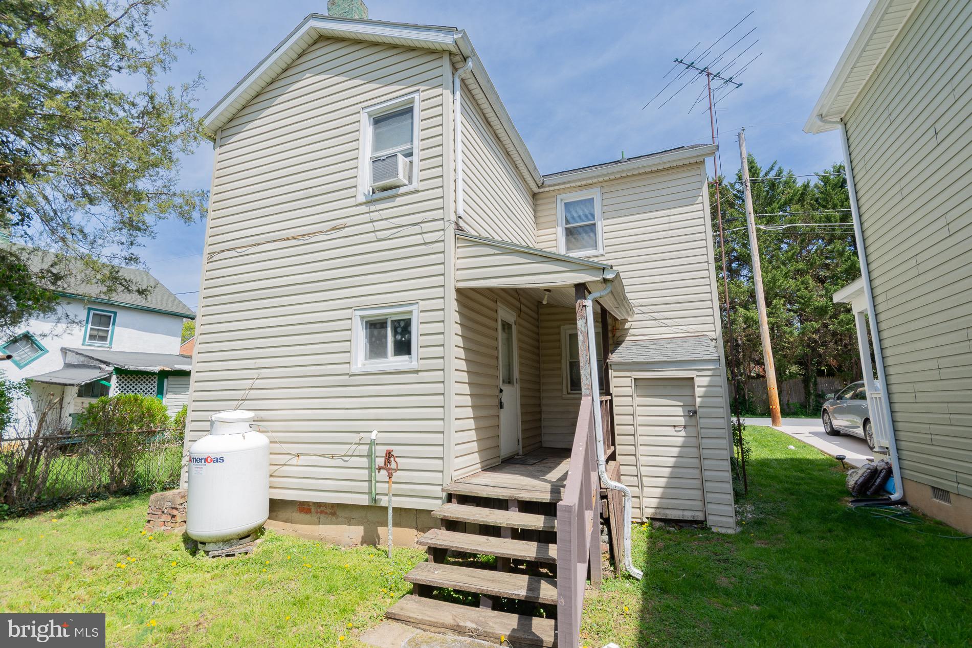 HISTORIC CHARLES TOWN - Residential