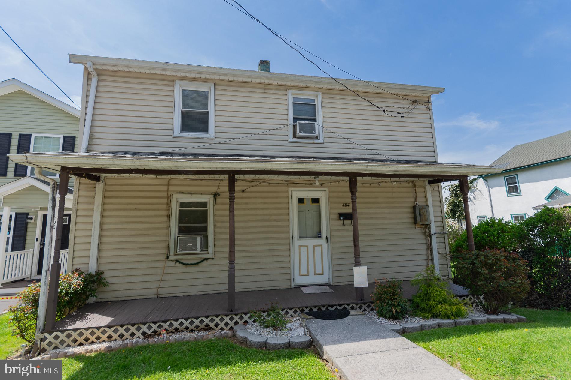 HISTORIC CHARLES TOWN - Residential