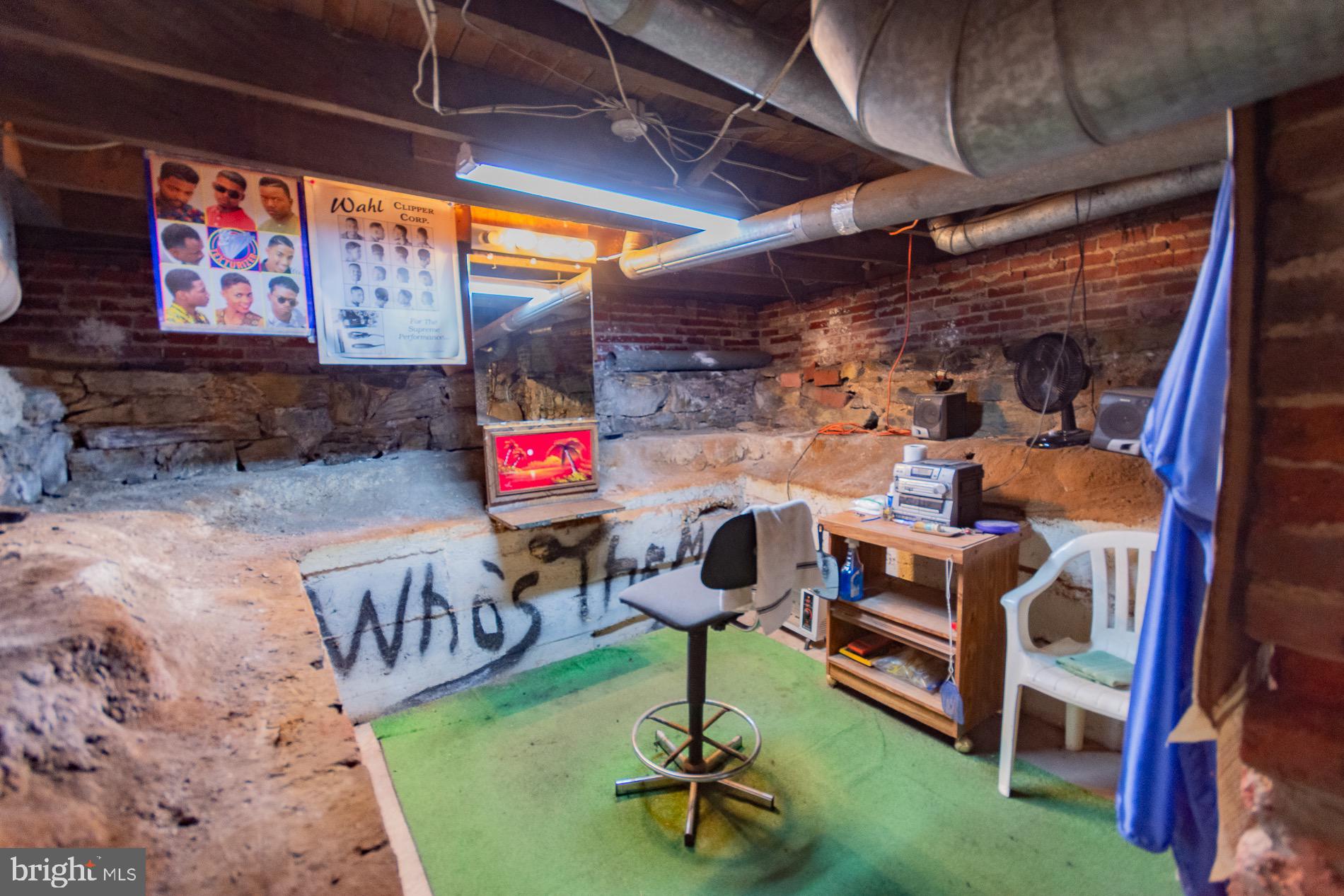 HISTORIC CHARLES TOWN - Residential