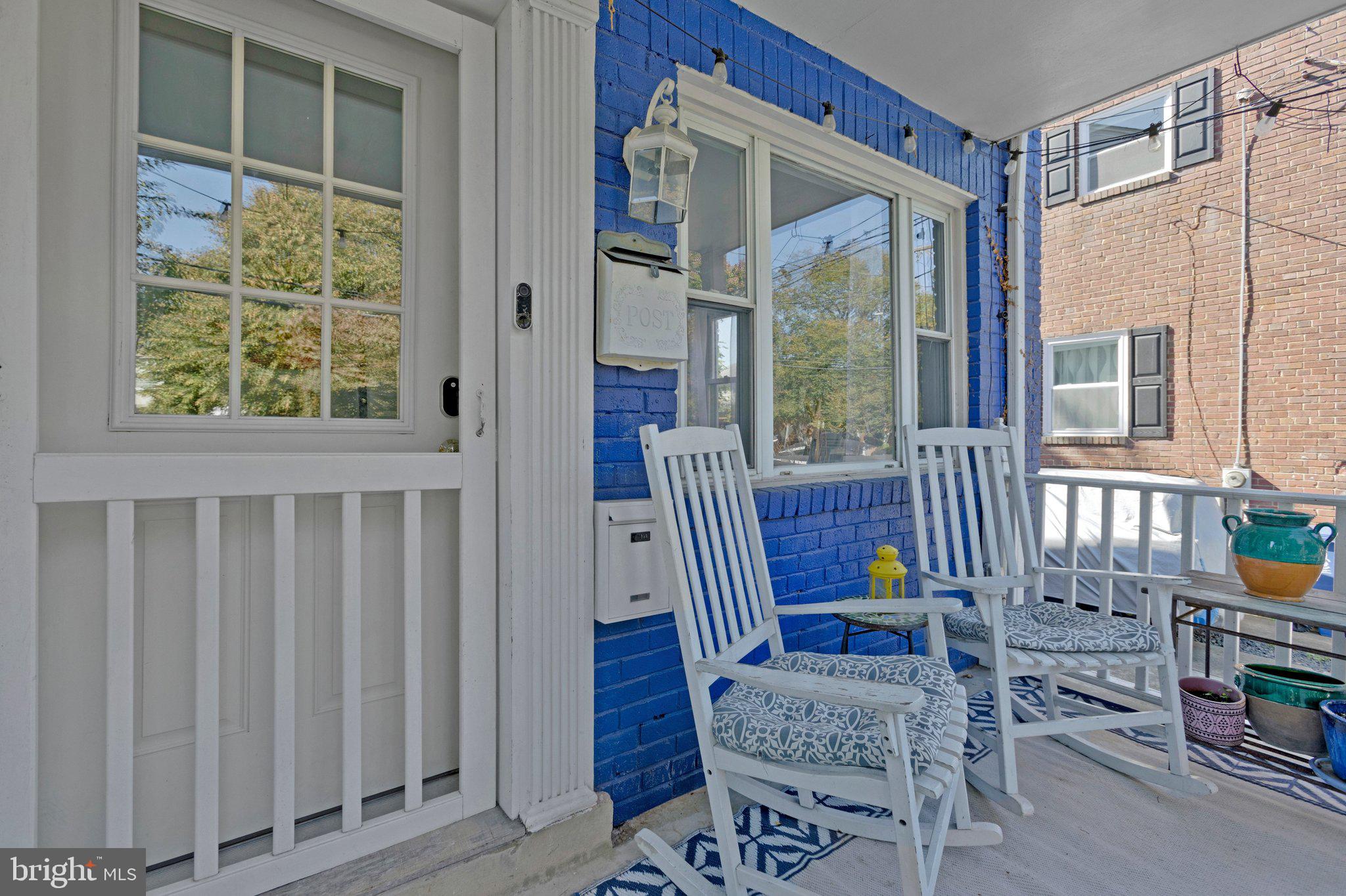 327 ASHBY STREET