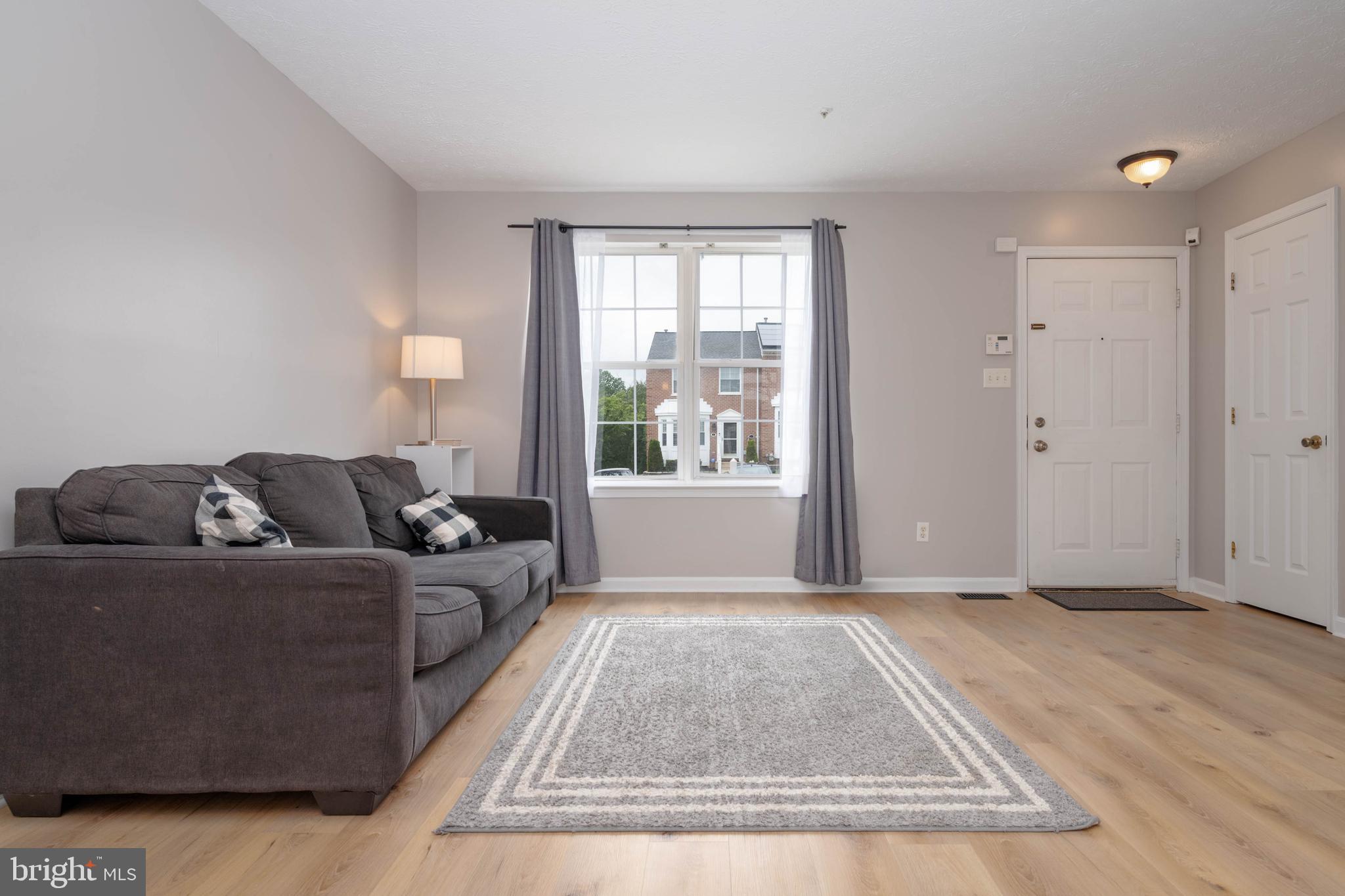 549 DOEFIELD COURT