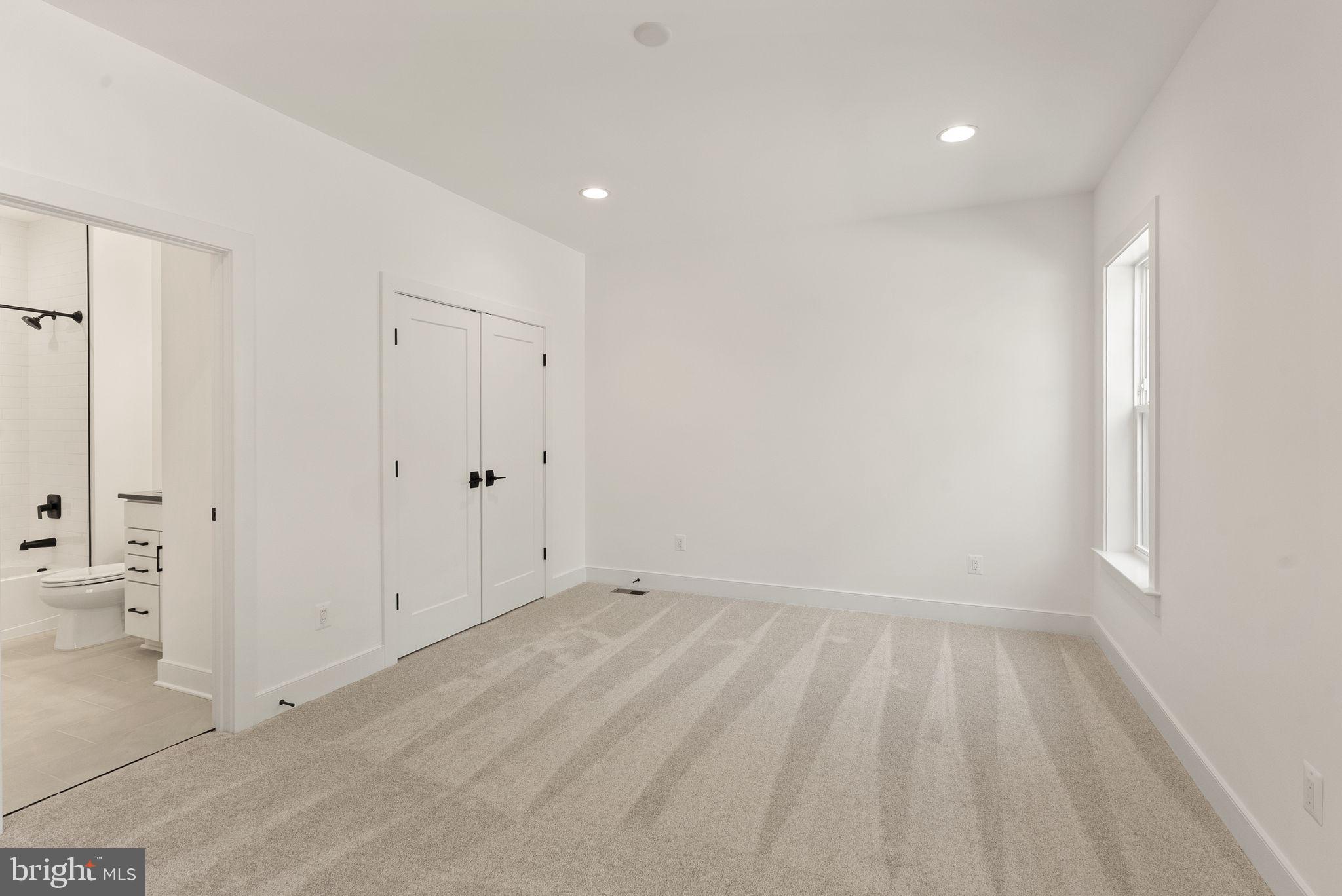 BETHESDA OUTSIDE - Residential