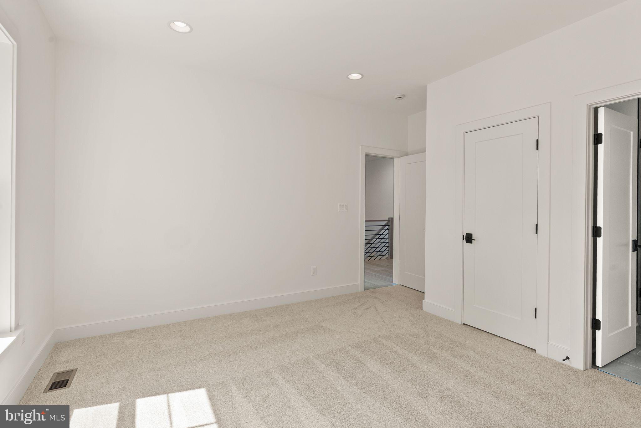 BETHESDA OUTSIDE - Residential