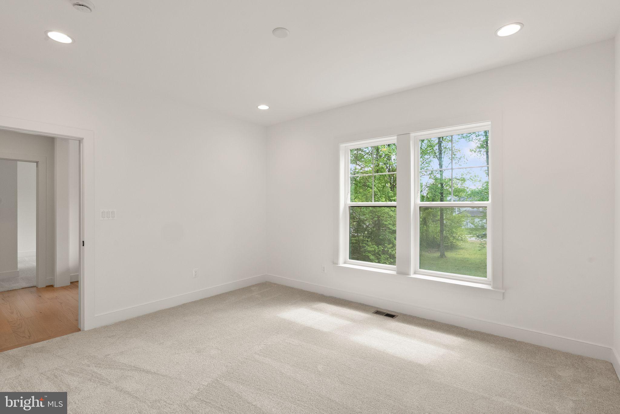 BETHESDA OUTSIDE - Residential