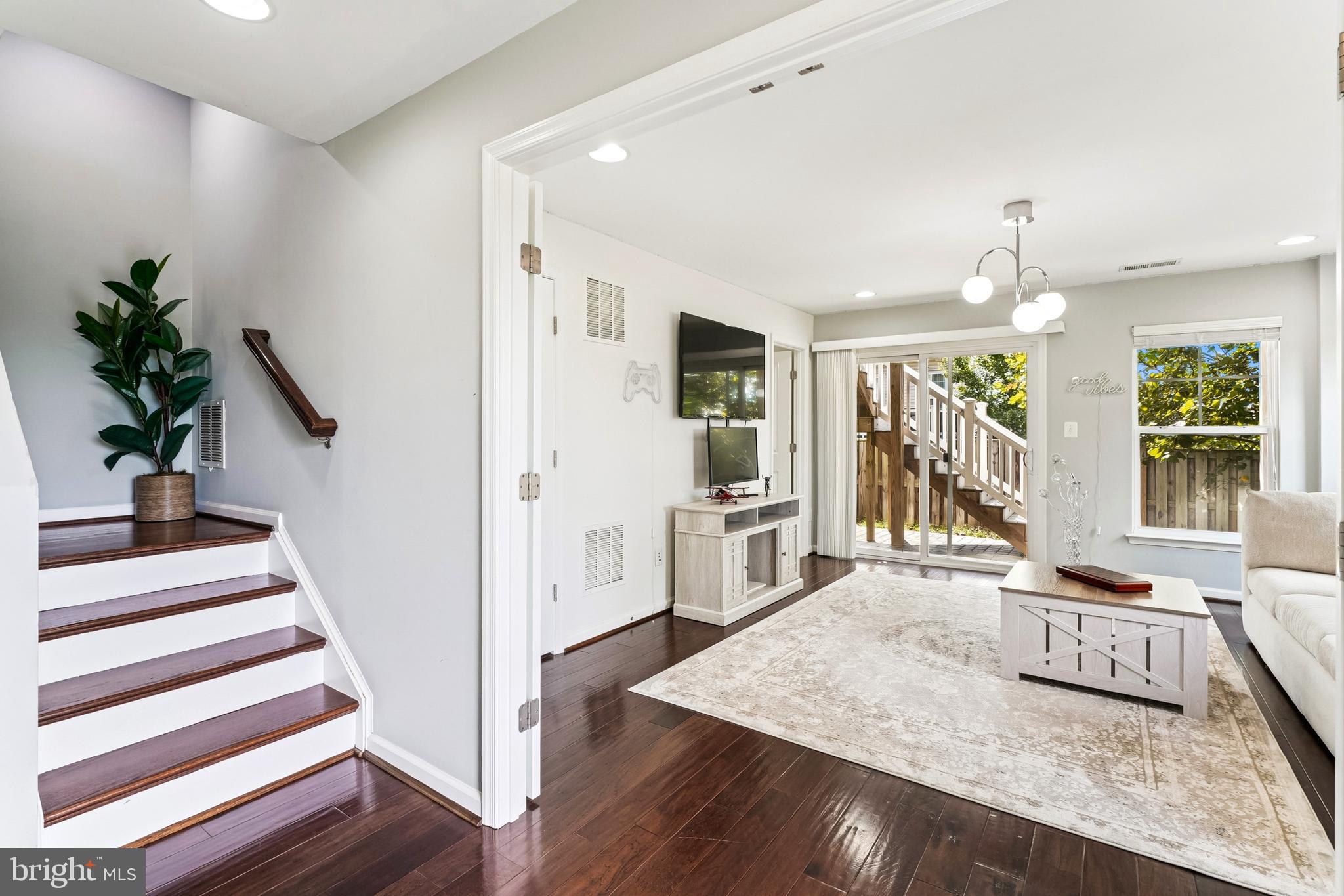 11911 WATERTON LAKE LANE