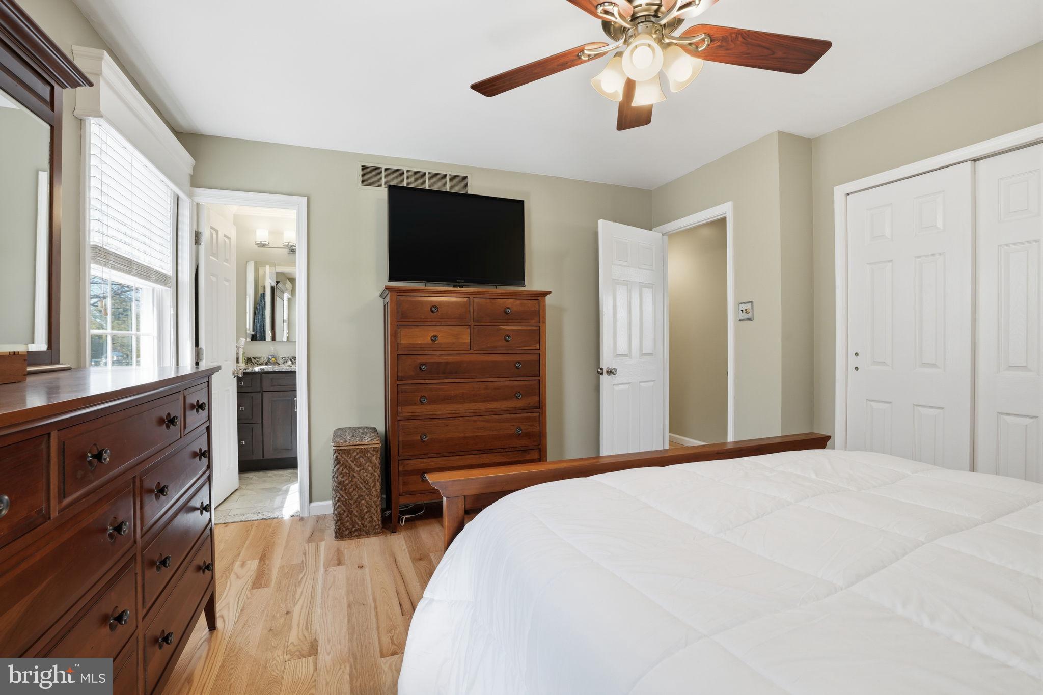 OXFORD GLEN - Residential