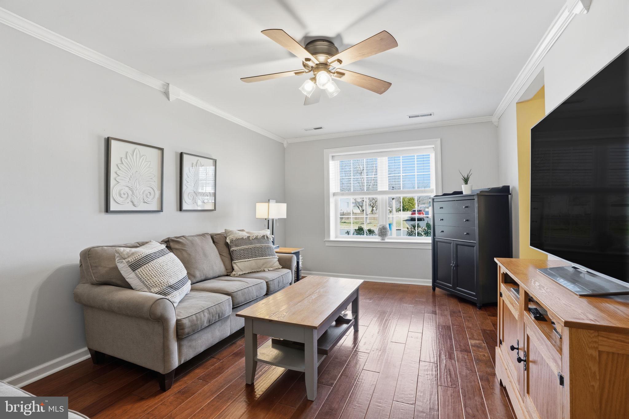 OXFORD GLEN - Residential