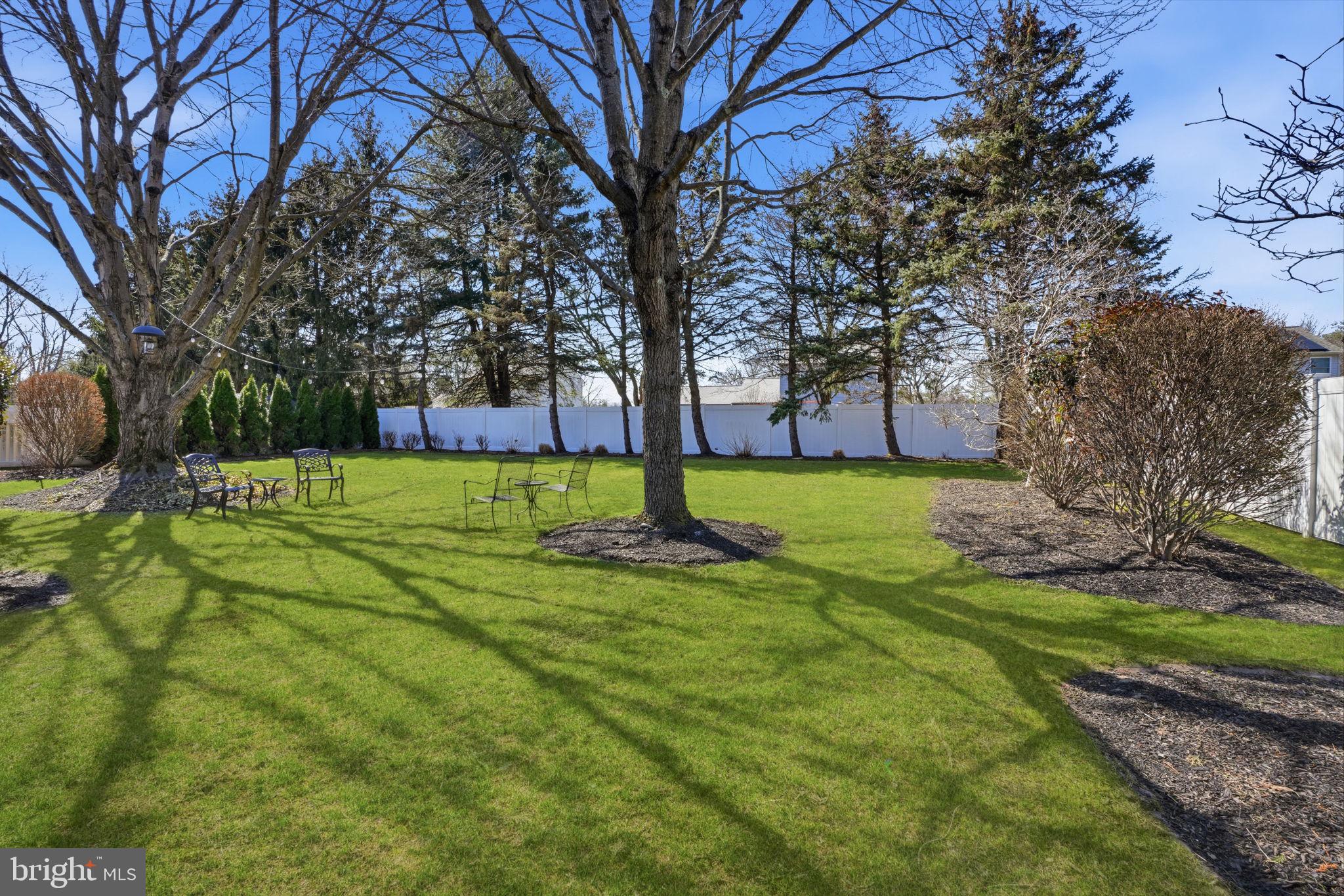 OXFORD GLEN - Residential