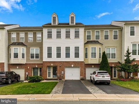Townhouse For Sale - 349 Rockmeade Drive<br/> WILMINGTON, DE 19810