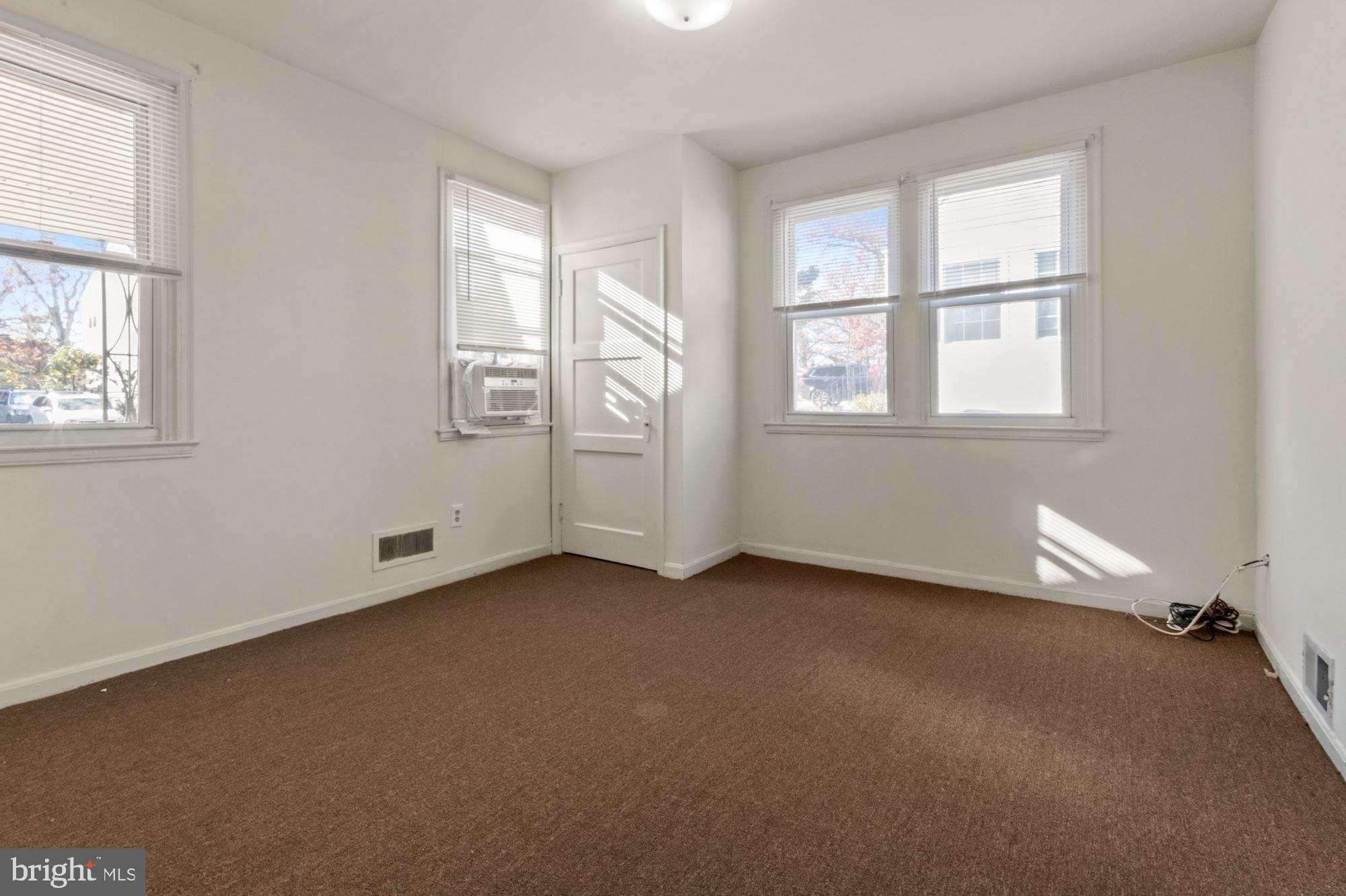 HOLLYWOOD ON THE HILL - Residential Lease