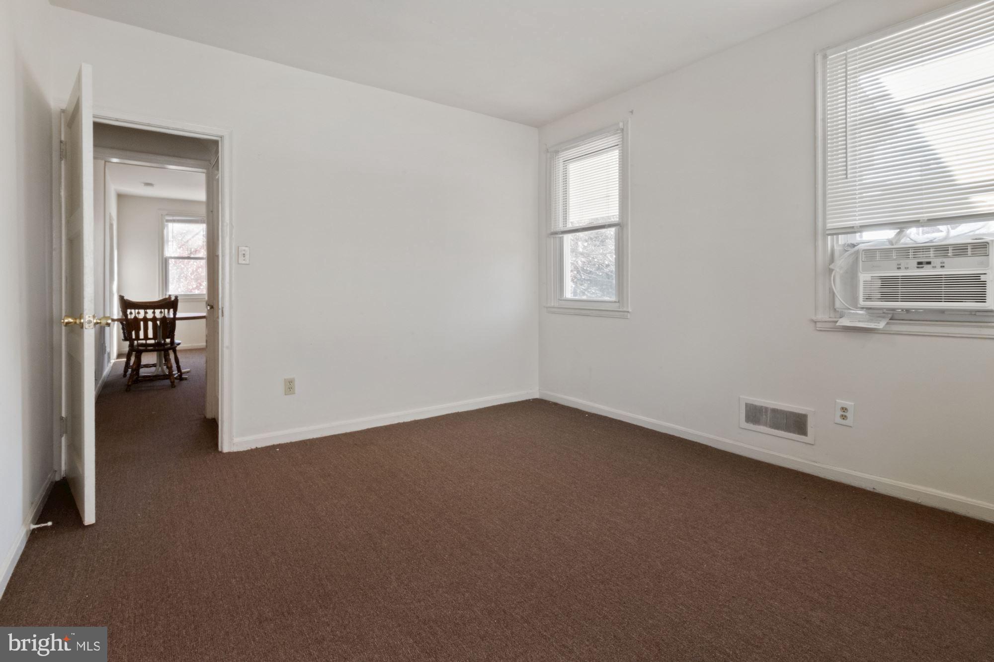 HOLLYWOOD ON THE HILL - Residential Lease