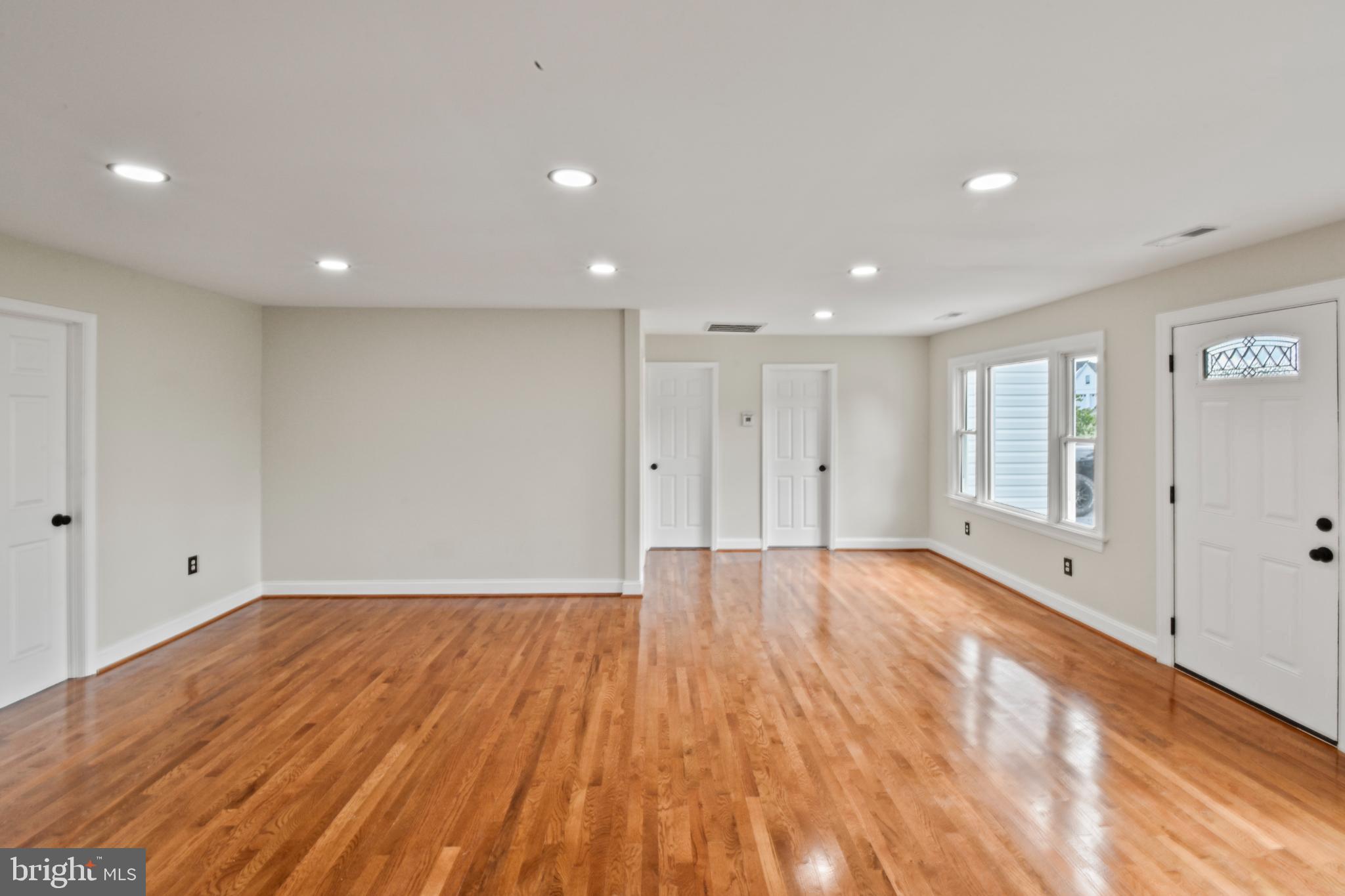 STONEWALL - Residential