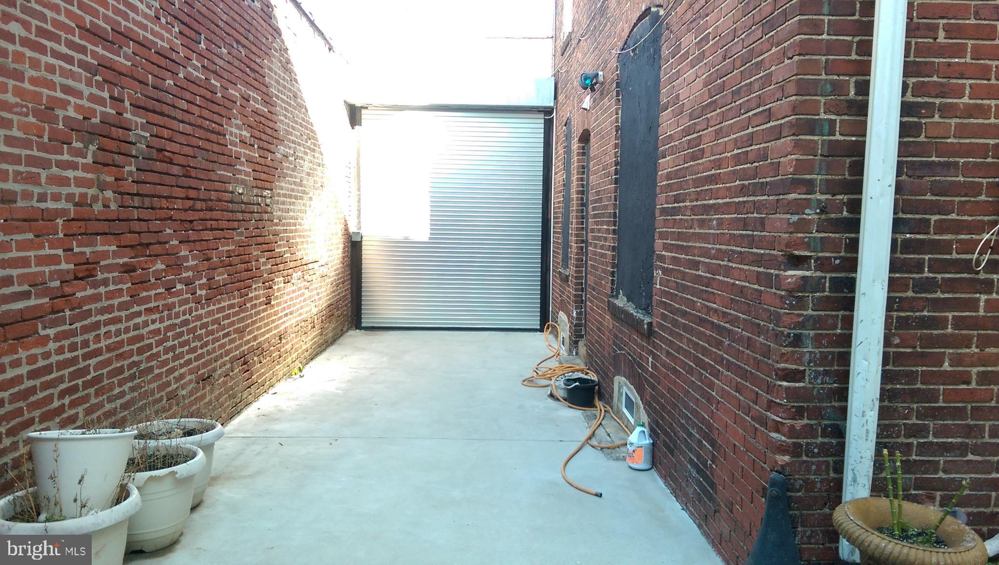 FAIRMOUNT - Residential Lease