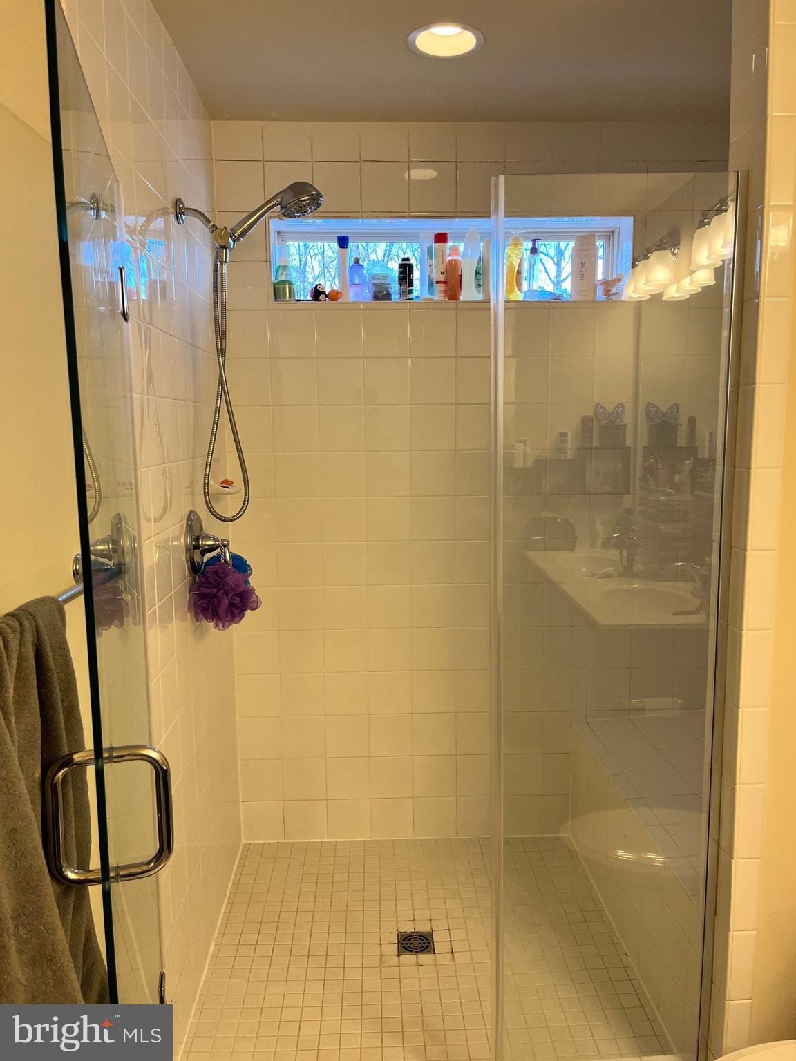 SEVERN - Residential Lease