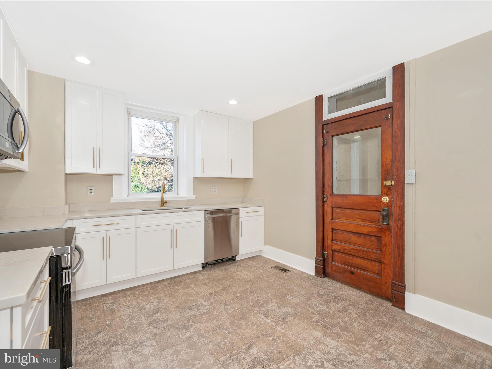 BRUNSWICK - Residential