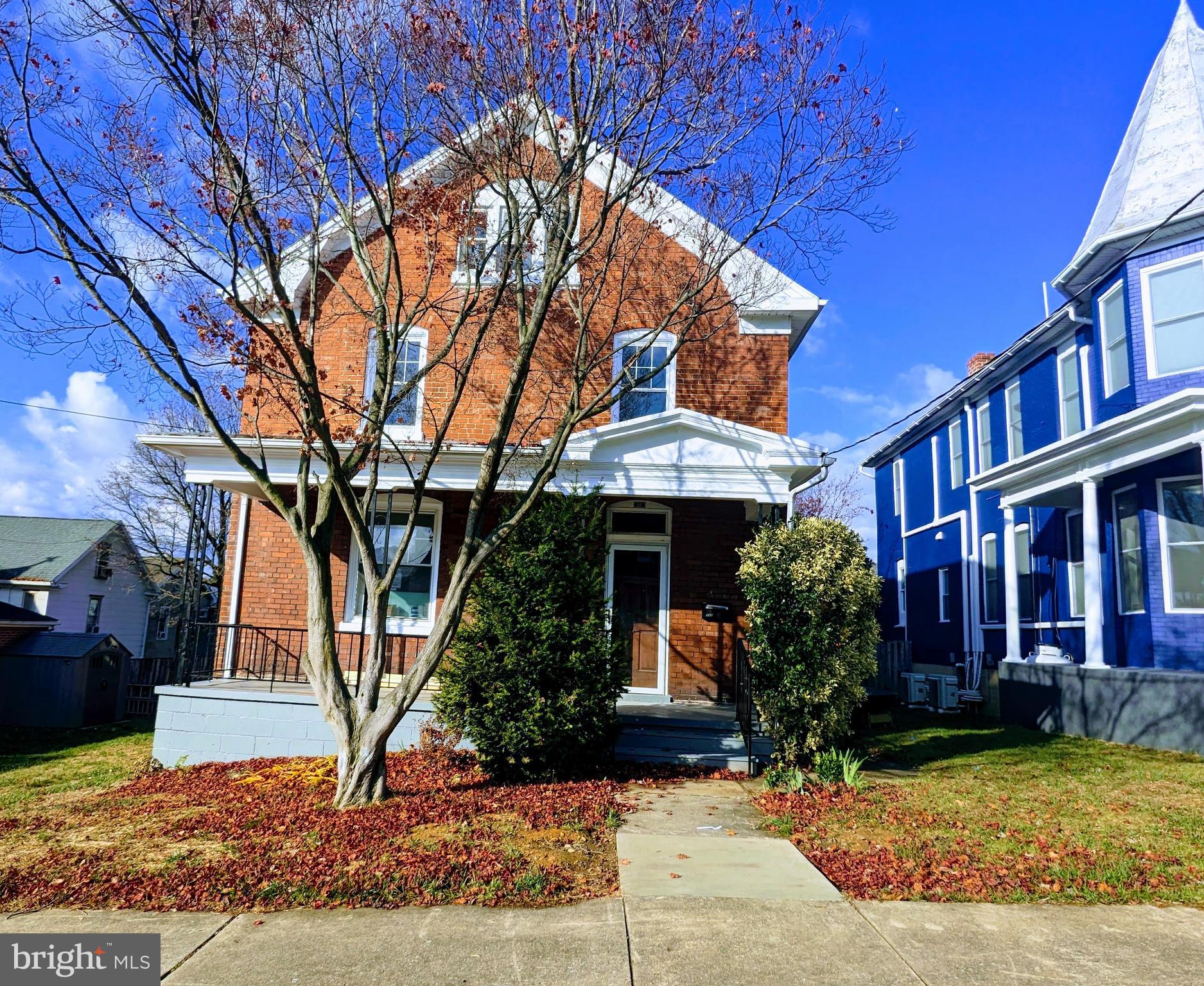 BRUNSWICK - Residential