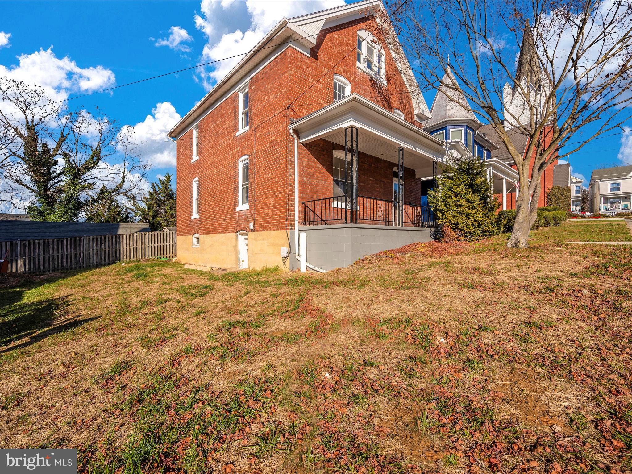 BRUNSWICK - Residential