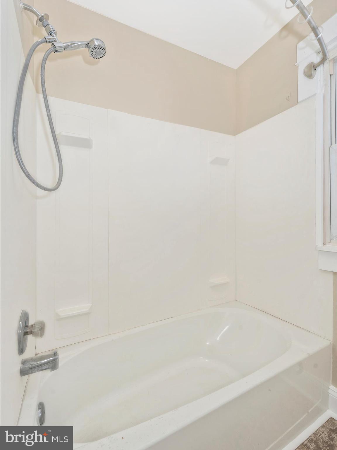 BRUNSWICK - Residential