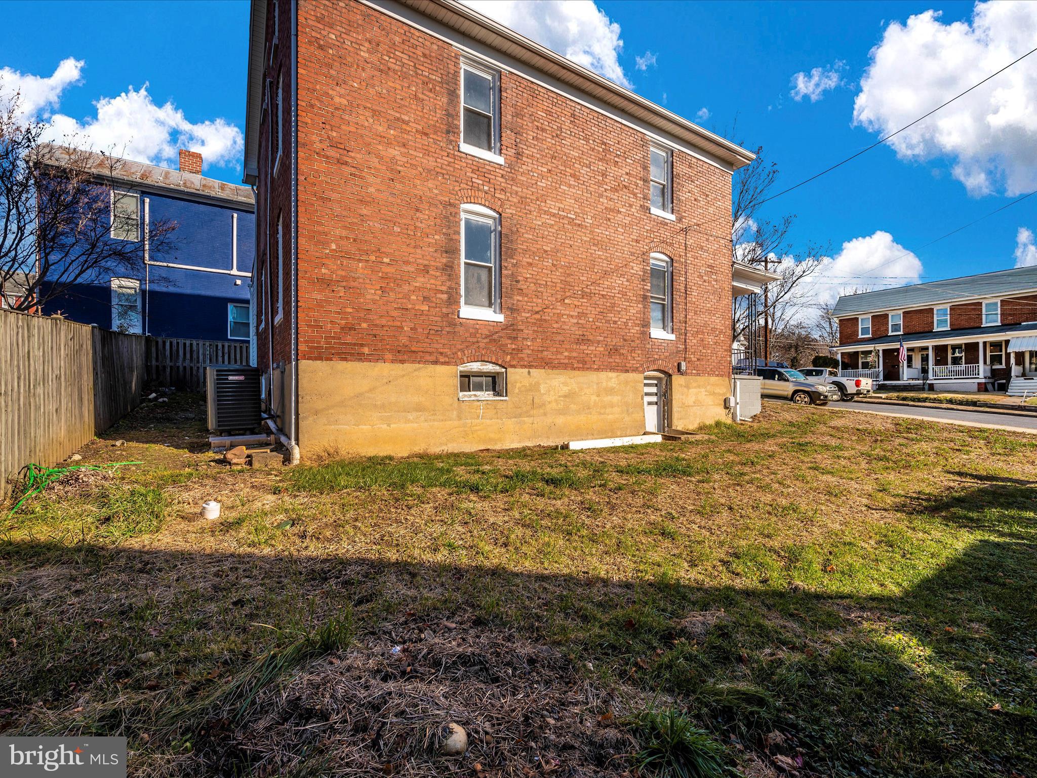 BRUNSWICK - Residential