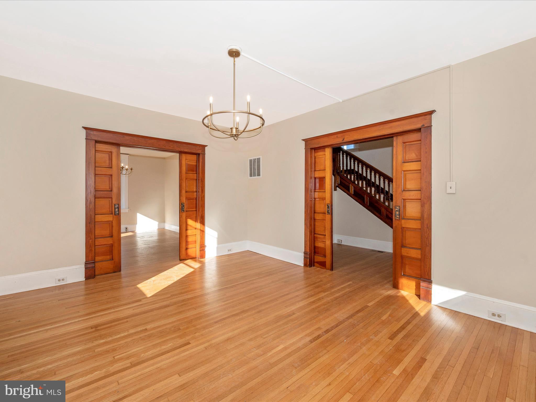 BRUNSWICK - Residential